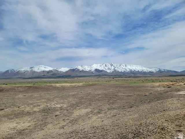 View of mountain feature