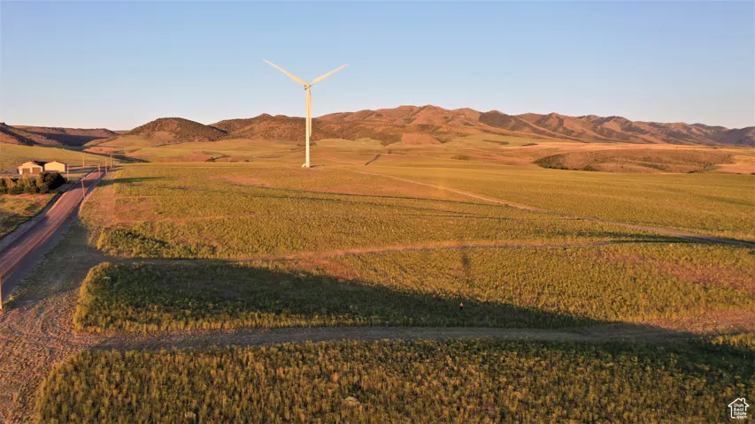 View of mountain feature