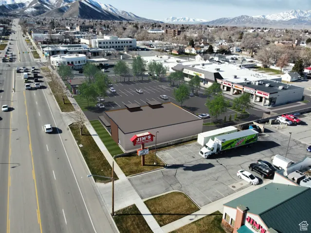 Bird's eye view featuring a mountain view