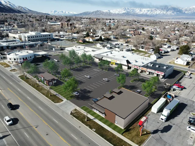 Aerial view with a mountain view