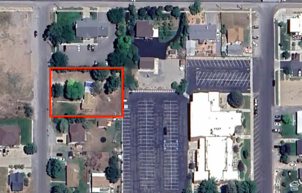 Birds eye view of property