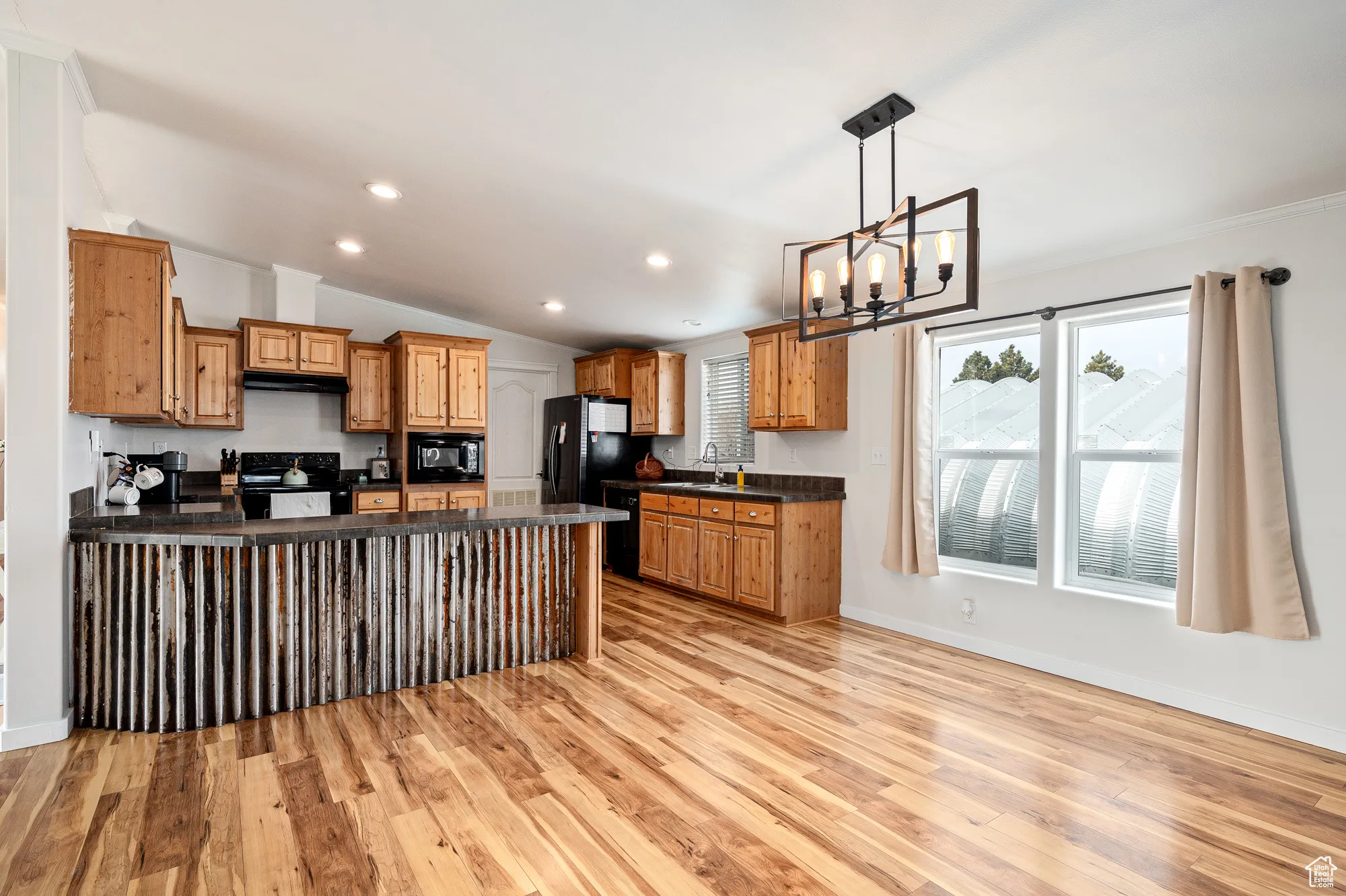 Kitchen/Dining area