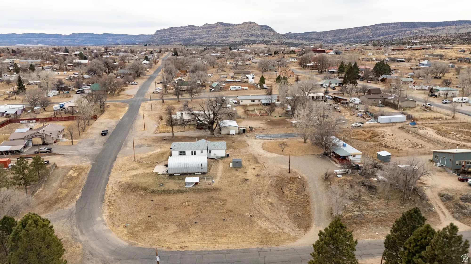 Bird's eye view featuring a mountain view