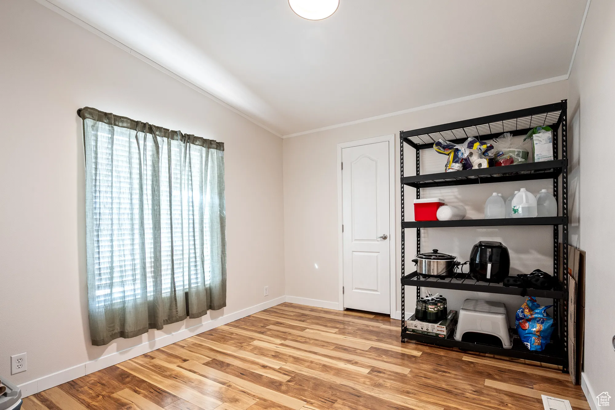Additional bedroom