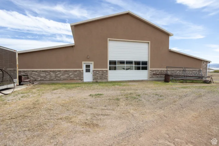 View of side of property