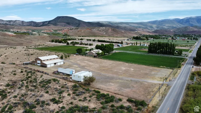 Drone / aerial view featuring a mountain view