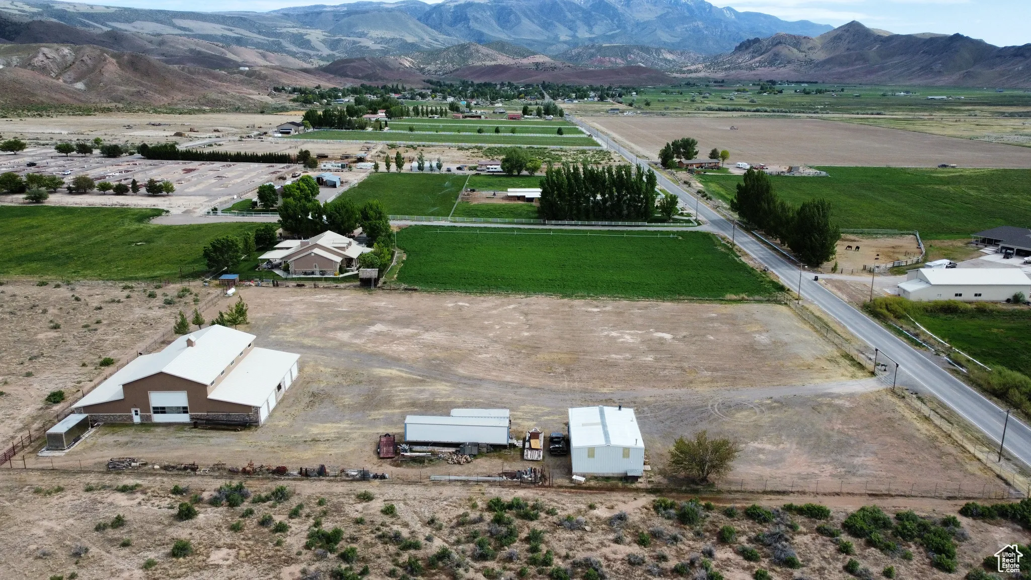 Bird's eye view featuring a mountain view and a rural view