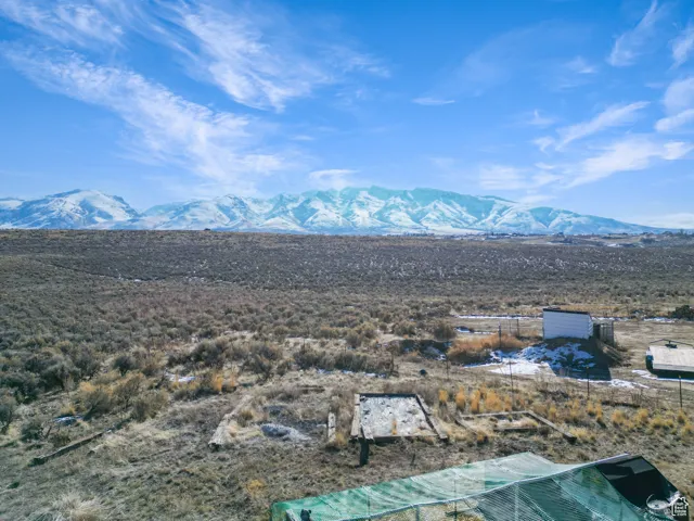 View of mountain feature