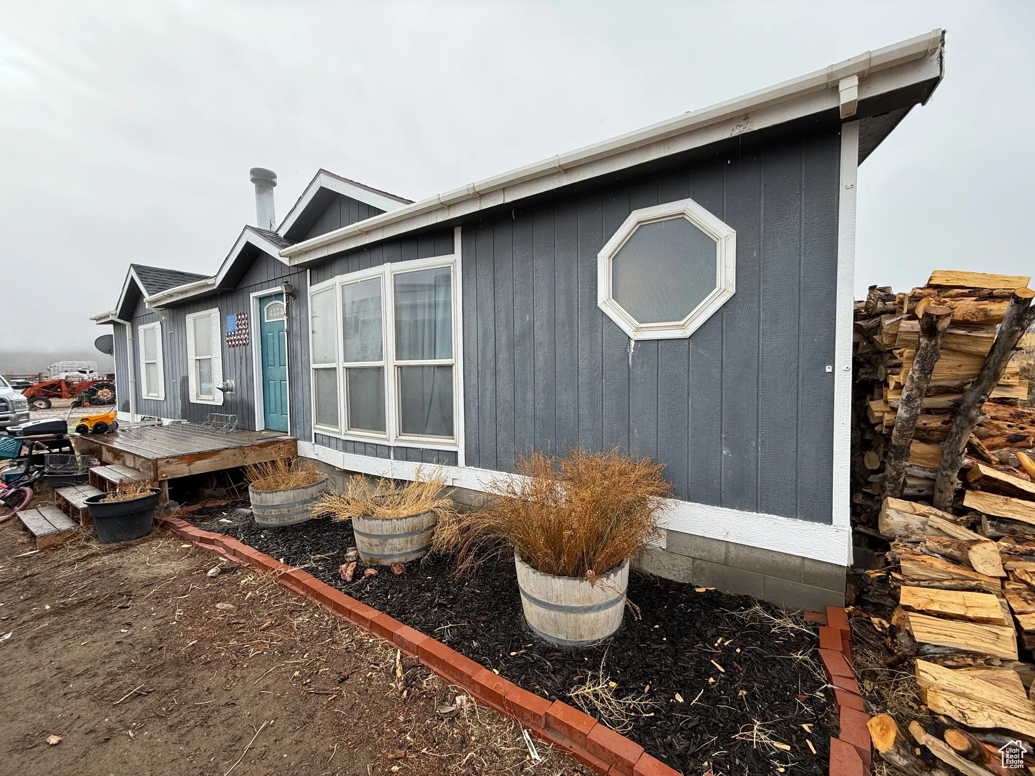 View of property exterior