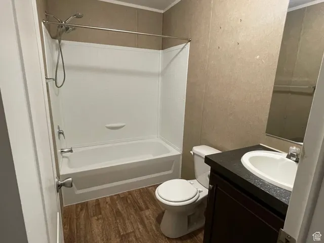 2nd bathroom