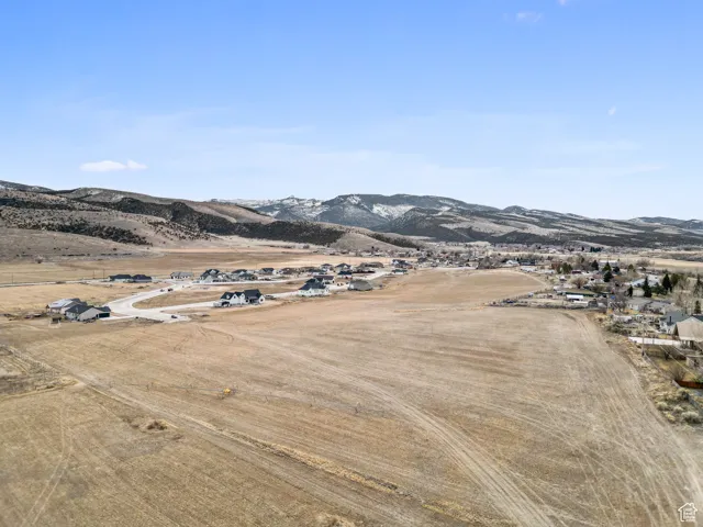 Bird's eye view featuring a mountain view