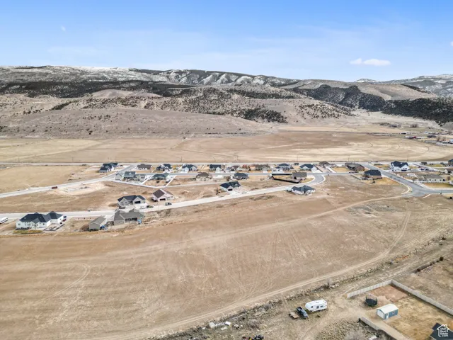 Drone / aerial view featuring a mountain view