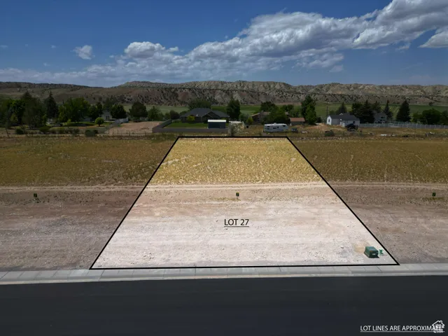 Exterior space featuring a mountain view and a view of countryside