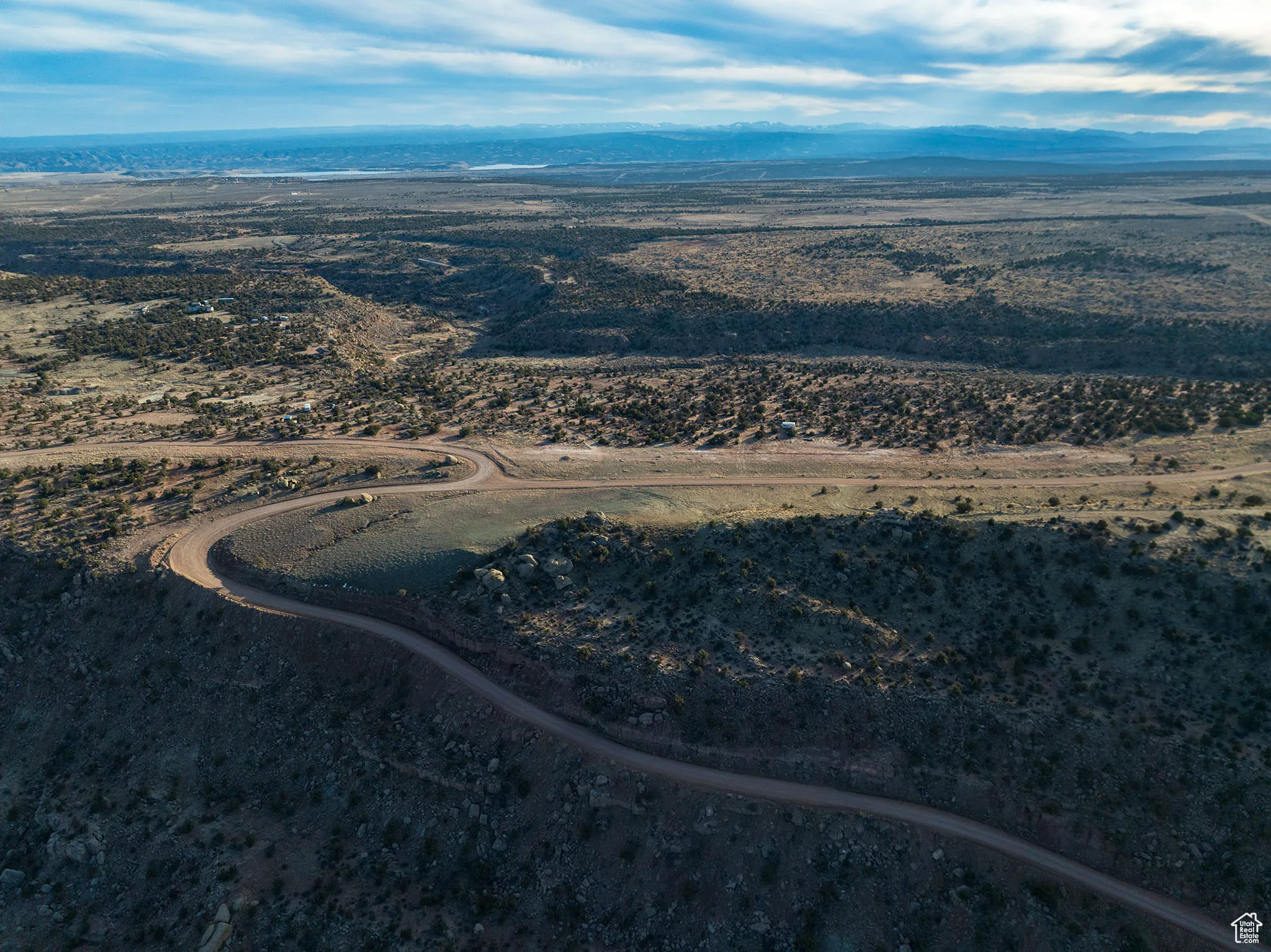 Bird's eye view featuring a mountain view