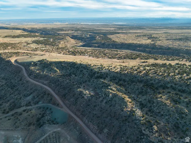 Aerial view with a mountain view