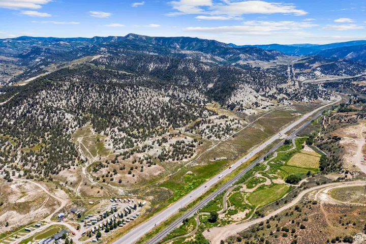 Drone / aerial view featuring a mountain view