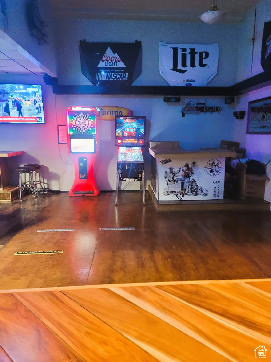 Recreation room with wood finished floors