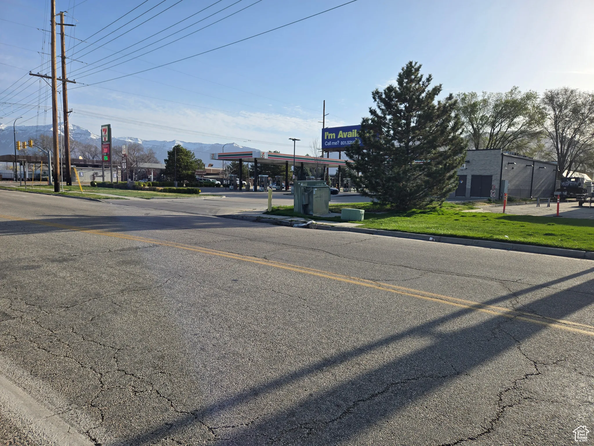View of street with curbs
