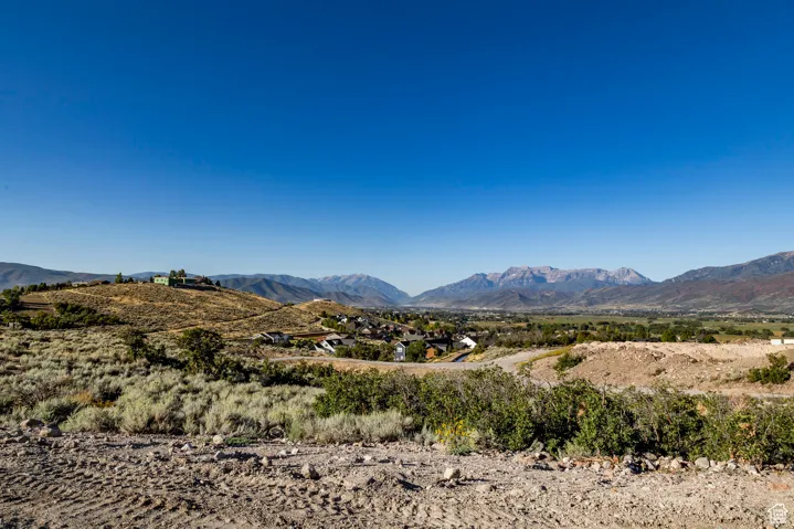 View of mountain feature