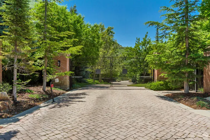 196 S Holly Dr, Alpine, Utah 84004