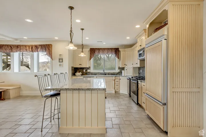 196 S Holly Dr, Alpine, Utah 84004