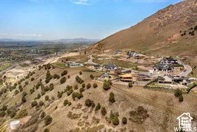 Bird's eye view with a mountain view