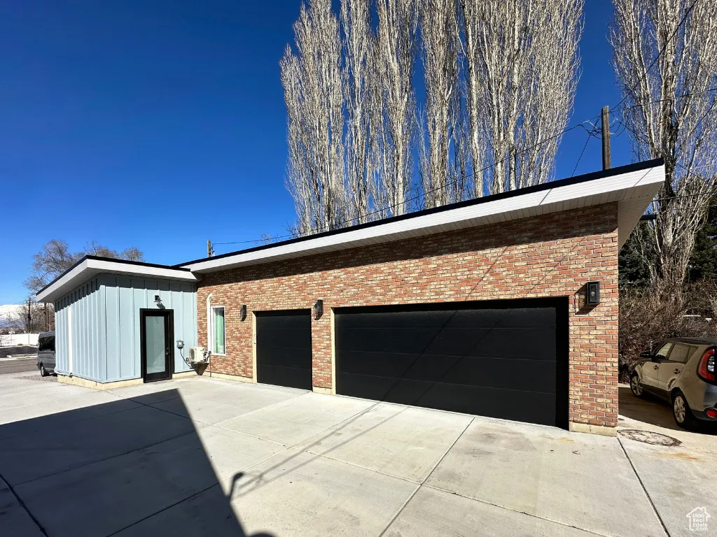Exterior space with driveway