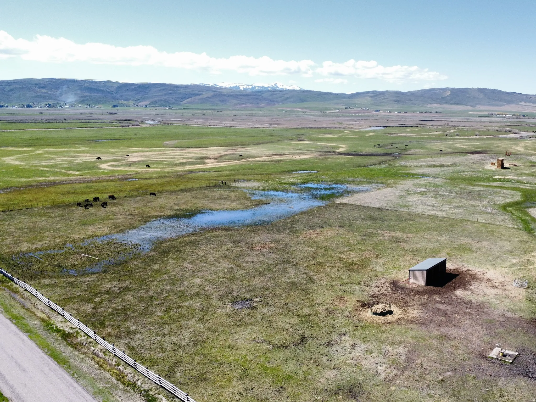 Aerial view of sparsely populated area with mountains