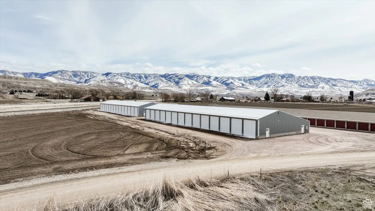 View of mountain feature