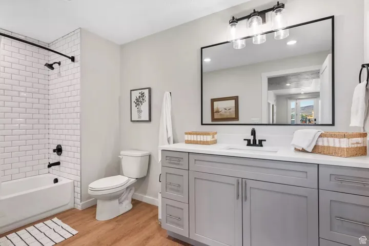 875 W Akoya Pearl St #101-b, St. George, Utah 84790