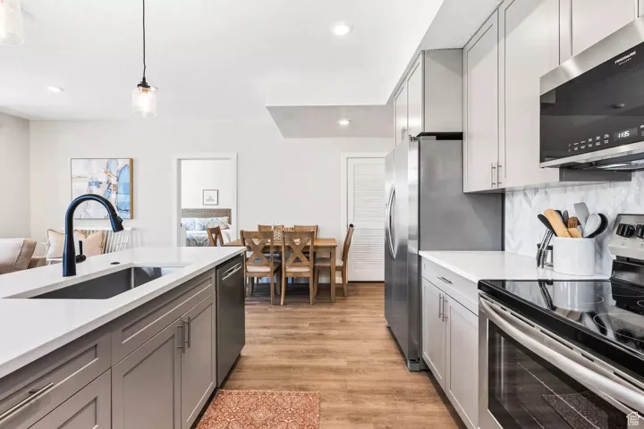 875 W Akoya Pearl St #101-b, St. George, Utah 84790