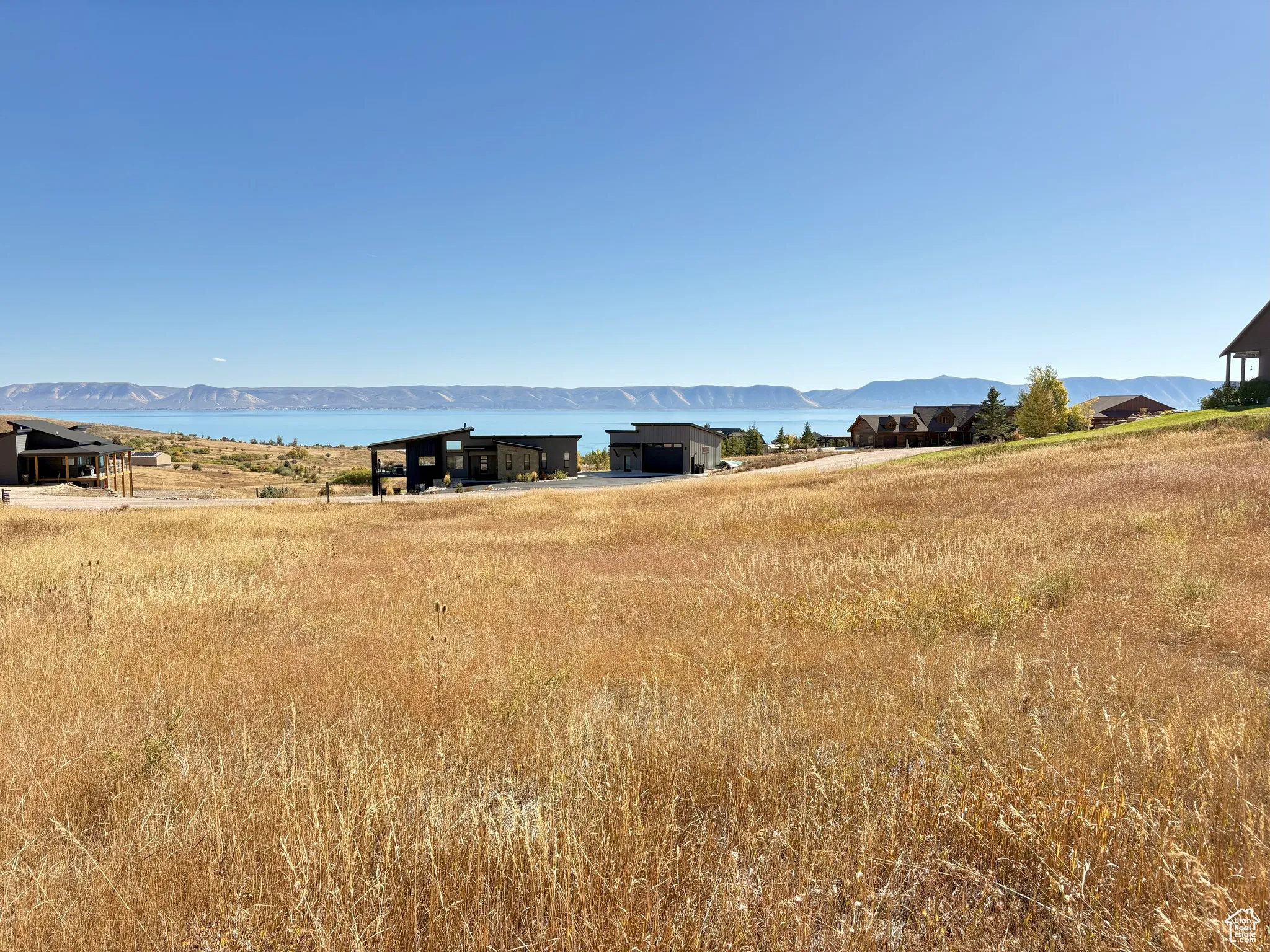 Lot Lake View