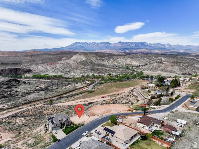 Bird's eye view featuring a mountain view