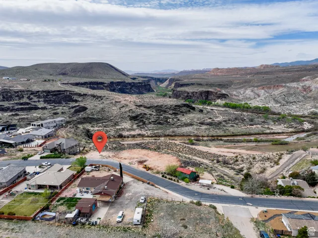 Bird's eye view featuring a mountain view