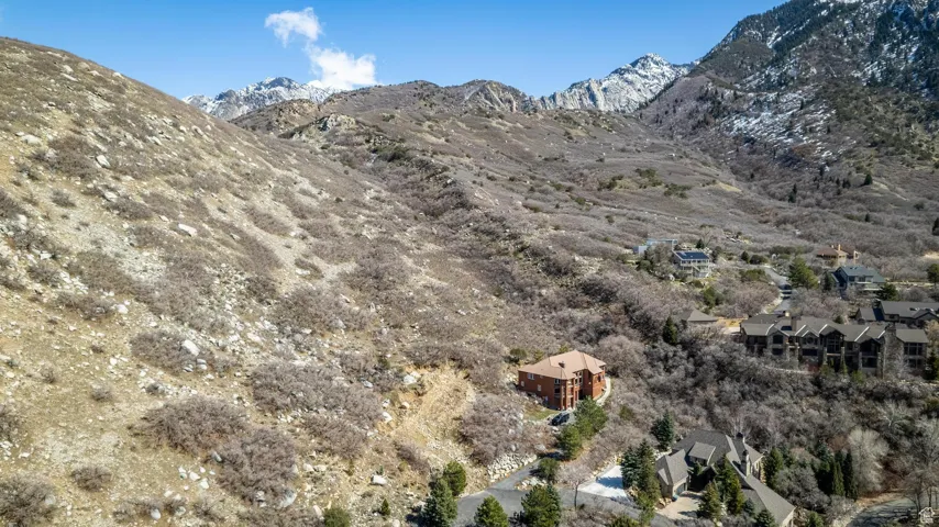 View of mountain feature