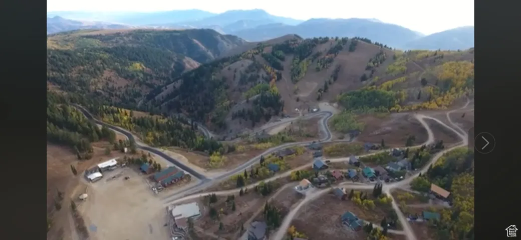 Bird's eye view with a mountain view