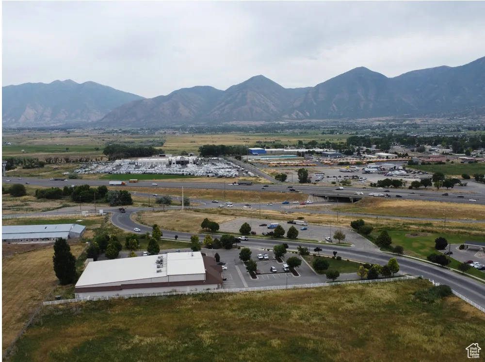 Bird's eye view with a mountain view