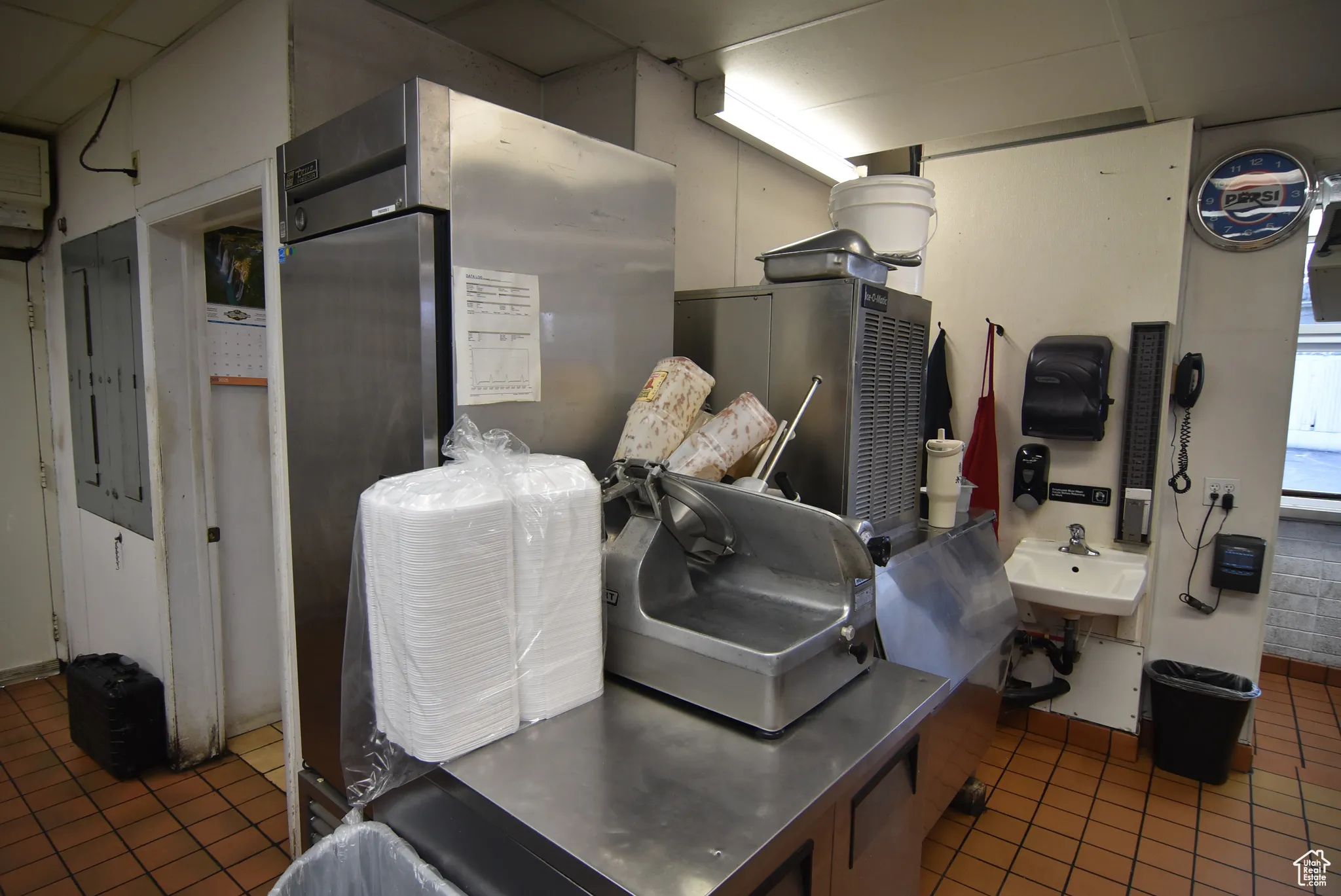 Kitchen prep and equipment