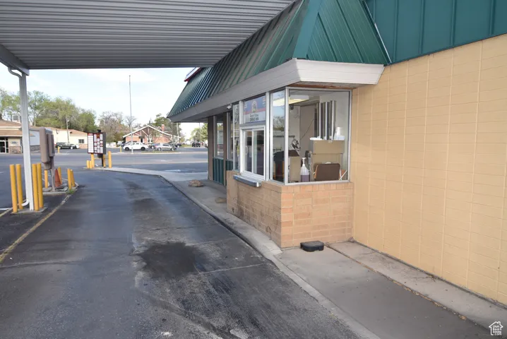 Drive-thru