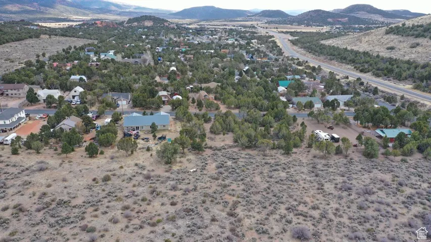 Drone / aerial view featuring a mountain view