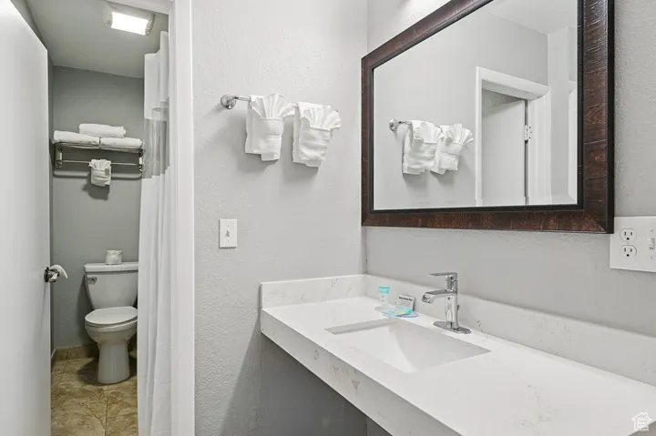 King Bathroom