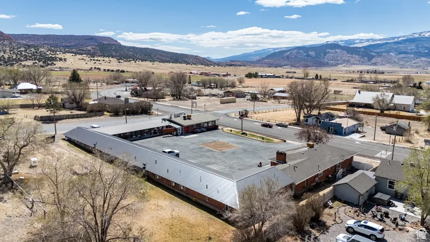 63 E Main, Bicknell, Utah 84715