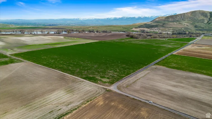 Aerial view with a water and mountain view
