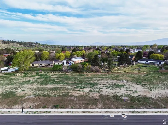 Drone / aerial view featuring a mountain view