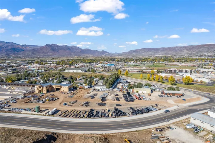 Bird's eye view featuring a mountain view