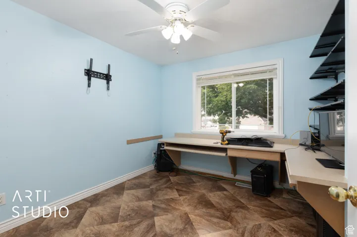 Office with baseboards