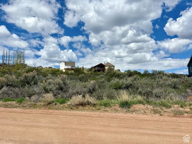 427 W Bluegrass Way, Garden City, Utah 84028