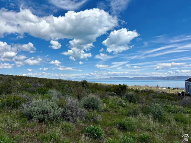 427 W Bluegrass Way, Garden City, Utah 84028