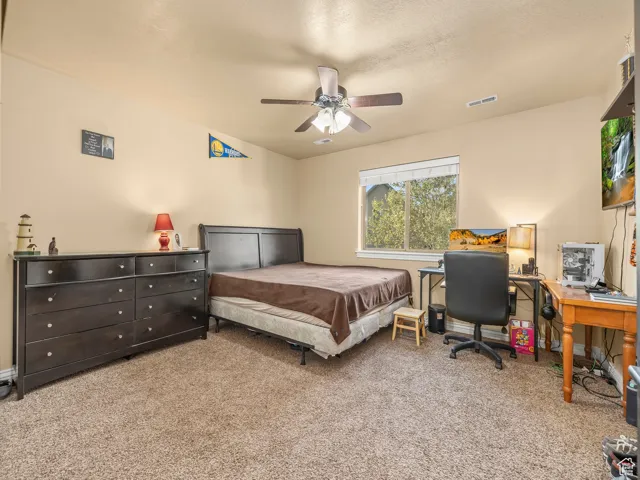 Upstairs bedroom 2