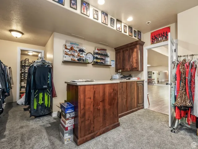 Business office in basement. Can also be converted to a bedroom